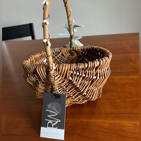 Flower Girl Basket with Matching Halo Crown- NWT - Picture 4 of 9